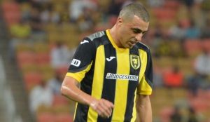 العكايشى يتسبب في أزمة محتمله لاتحاد جده في الصيف