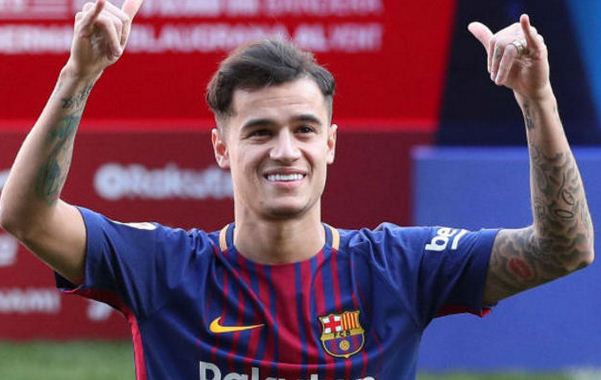 زوجة كوتينيو تمنح برشلون لاعب جديد