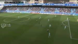 فرصة طبق الاصل من ميسي وسواريز قبل الهدف الاول في مرمى ايبار