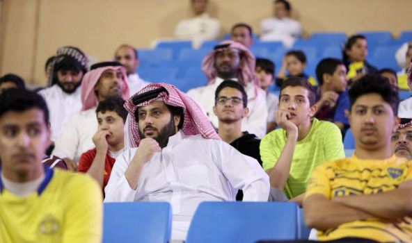 هنيدي يتحدى تركى ال الشيخ
