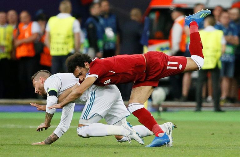 اصابة محمد صلاح 30-5-2018