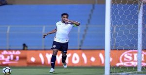 "الآسيوي" يحتفل بعيد ميلاد ناصر الشمراني (فيديو)