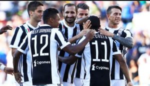 يوفنتوس يوافق على رحيل نجمه لهذا النادي بين برشلونة والريال