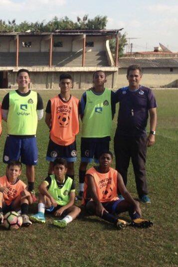 مدافع نادي النصر البرازيلي برونو أوفيني