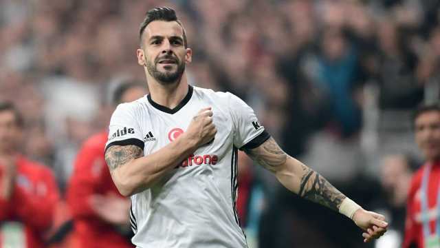 خطوة جديدة تقرّب نجم فالنسيا من الاتحاد