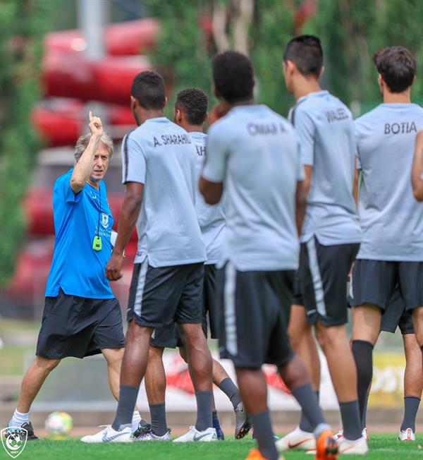 اخبار الدوري السعودي .. اخبار نادي الهلال ، مدرب الهلال السعودي يوضح دوره في صفقة كاريللو