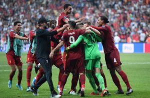 شاهد بالفيديو .. اسطنبول تبتسم ل"ليفربول" وتتجاهل "تشيلسي"
