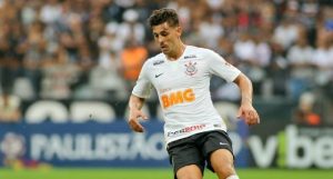 أهلي جدة يدخل في مفاوضات جادة للتعاقد مع دانيلو أفيلار. واللاعب يعلن موقفه