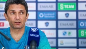 عاجل: لوشيسكو يستبعد نجم الهلال من مباراة أبها ويضع الوافد الجديد على مقاعد البدلاء