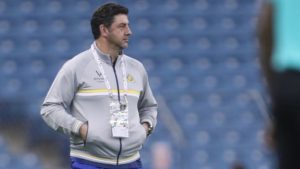 فيتوريا يمنح الضوء الأخضر لإدارة النصر السعودي لرحيل ثلاثي الفريق