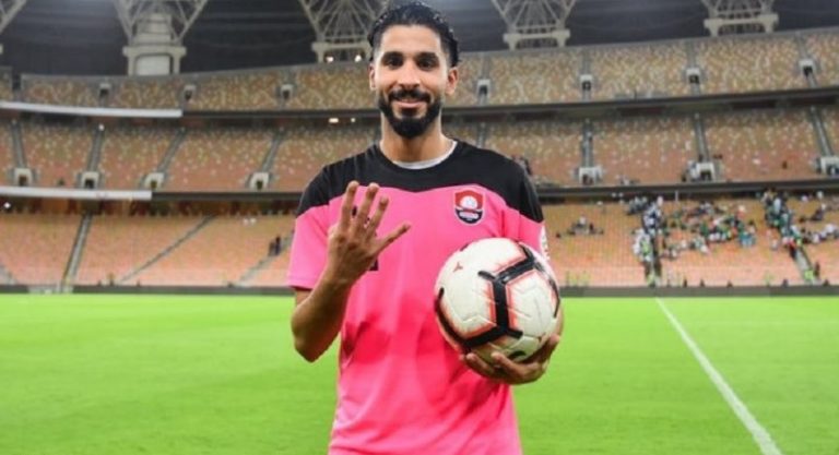 هل طلب الهلال تمديد إعارة صالح الشهري؟.. رئيس “الرائد” يرد