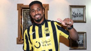 ناصر الشمراني يعود لدوري المحترفين