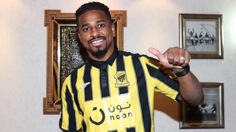 ناصر الشمراني يعود لدوري المحترفين