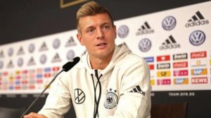 كروس يتحـ،ـدث عن موعد اعتزاله ومـ،ـدة بقائه في ريال مدريد