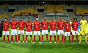 لاعب الأهلي المصري يشعل الصراع بين الفرق السعودية لضمه