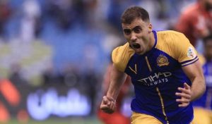 صدمة.. نجم النصر السعودي مهدد بالإيقاف 6 مباريات لهذا السبب !!