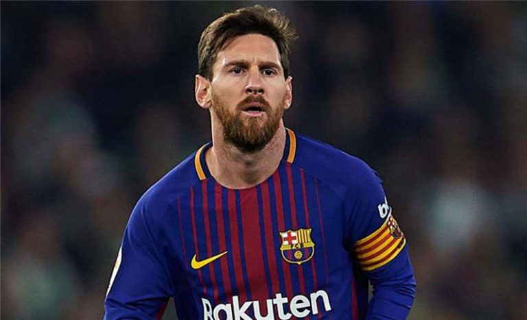 بعد غياب طويل: ميسي على رأس قائمة برشلونة في مواجهة بوروسيا دورتموند