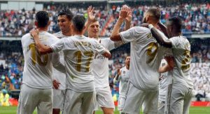 زيدان يستدعى 19 لاعبًا وتحمل قائمة ريال مدريد مفاجآت لمواجهة غرناطة