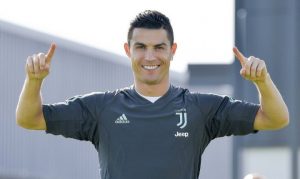 كريستيانو يتطلع إلى جلب القمة للبرتغال