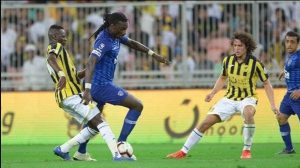 صاحب فضيحة الفار يدير "كلاسيكو" الهلال والاتحاد