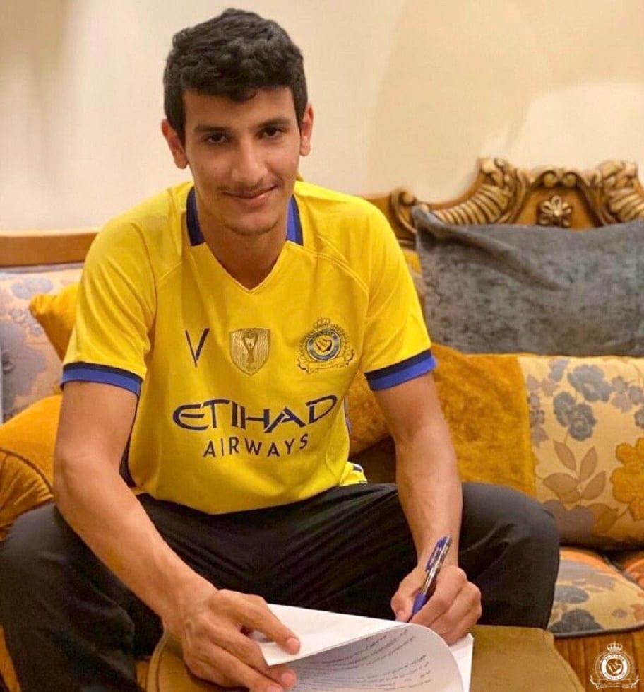 سلطان العنزي النصر