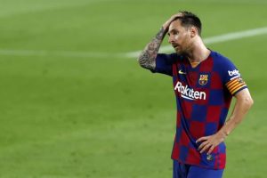 خبر مزعج لعشاق ميسي قبل لقاء نابولي بدوري الابطال