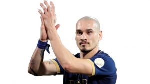 النصر يبلغ هذا الرباعي بانتهاء علاقتهم.. واللاعبون يودعونهم في غرفة الملابس