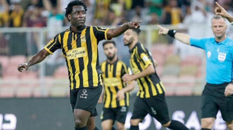 “المفروض يمنع من دخول النادي”.. جماهير الاتحاد غاضبة من “بوني” بسبب صورة