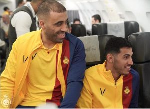 انتهاء أزمة الغنام وحمدالله بعد اعتذار الأخير.. و"النصر" ينشر صورة تجمعهما