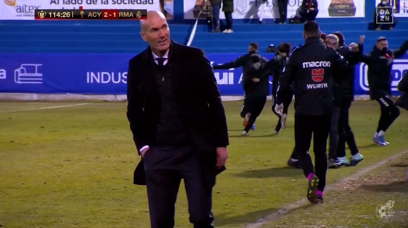شـ ـاهد ..هـ ـدف الكويانو الثاني امام ريال مدريد