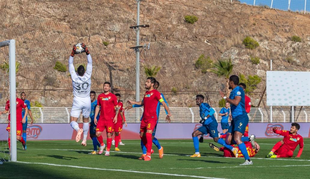 ركـ ـلة جز اء غريبة بسبب لاعب احتياطي ..
