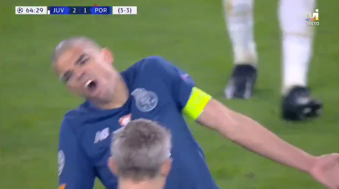 بيبي يقلد موراتا بطريقة كوميدية