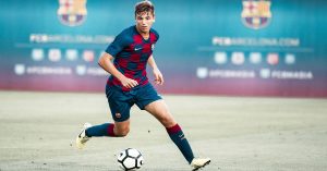 بالفيديو .. كومان ينبـ ـهر بمهارات لاعب برشلونة الشاب نيــ،ــكو جونزاليس وينتـ ـظر هـ،ـذه الخطوة من اللاعب لتصعيده