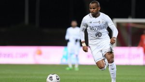 مصادر: لاعب الأهلي الشاب يرفض التجديد