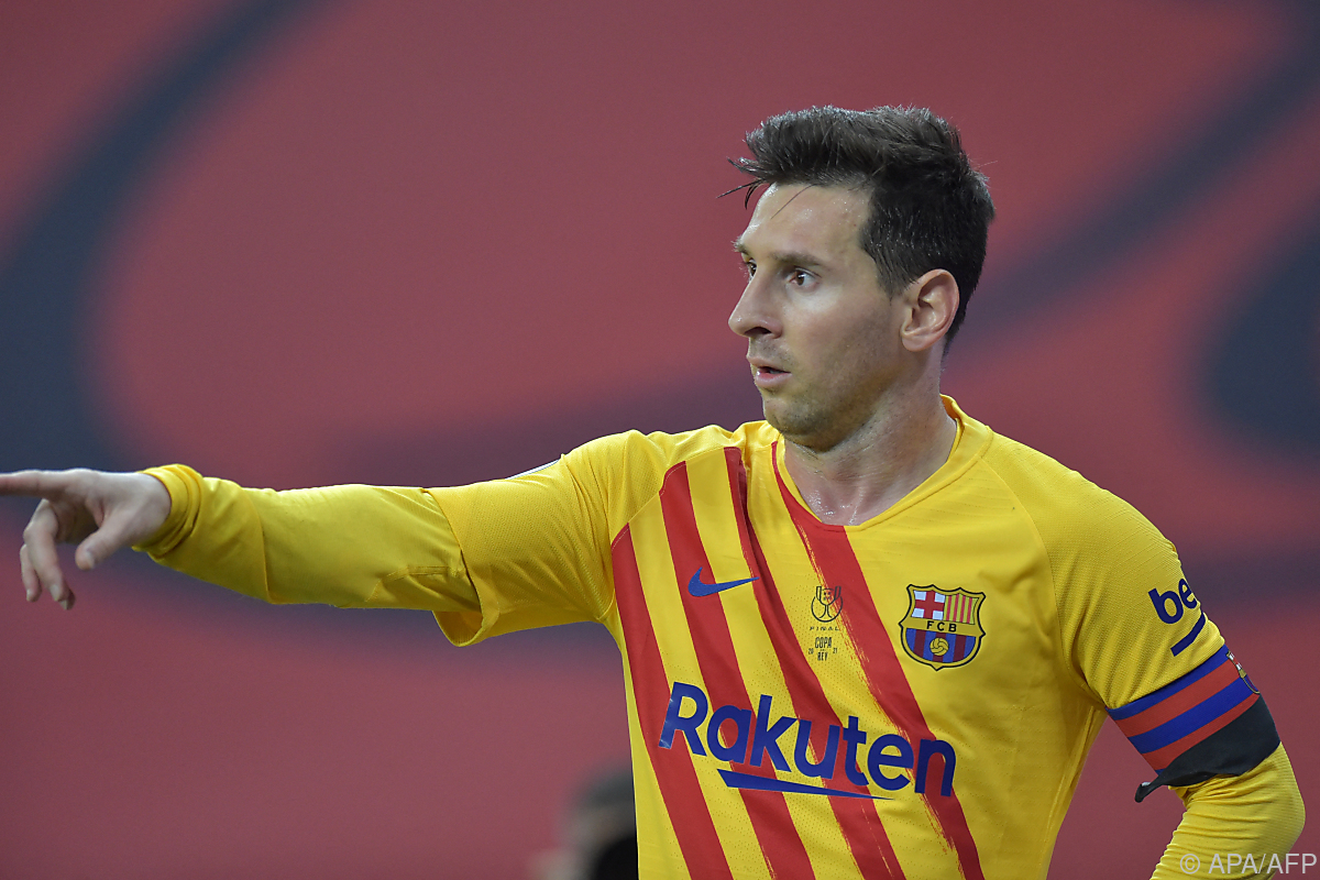 هدف برشلونة الثالث .. ميسي