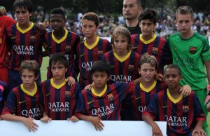 برشلونة يتفاوض على عودة نجم اللاماسيا السابق