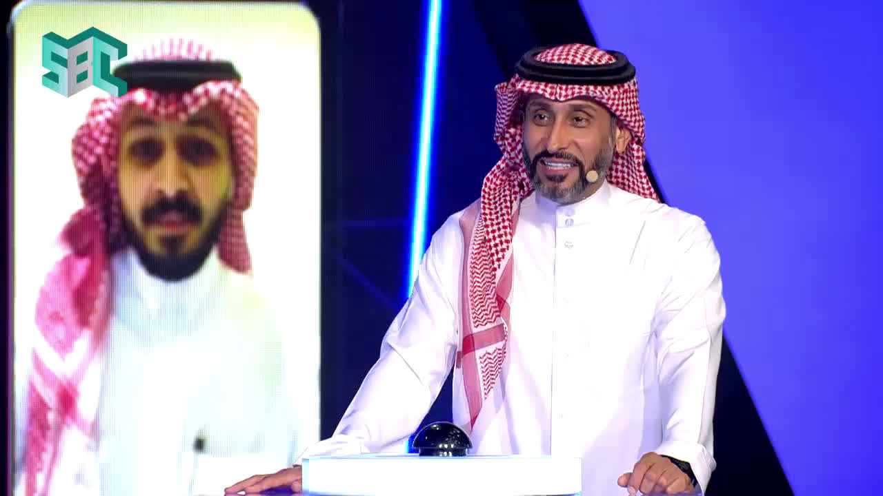 “بعدما تحدث البعض بأنه لا يعرف معناها”.. شاهد.. سامي الجابر يفسر لأول مرة السنة الضوئية !