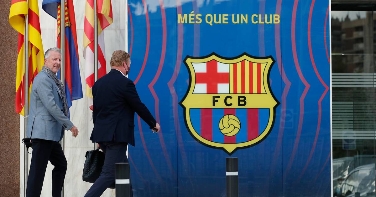 وكيل كومان ينفي انباء رحيله عن برشلونة ، ويؤكد على إيجابية الاجتماع مع لابورتا