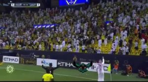 لاعب ويلز يتسبب في سـ،ـقوط مدرب ألبانيا