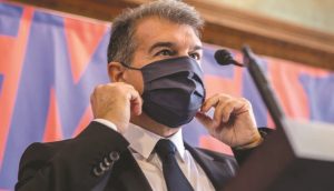 "الغموض يزيد".. رغبة نجم برشلونة في الرحيل مجانا يُغضب إدارة لابورتا