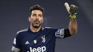 بوفون يفضل روما على برشلونة :لا أحب أن أكون احتياطياً