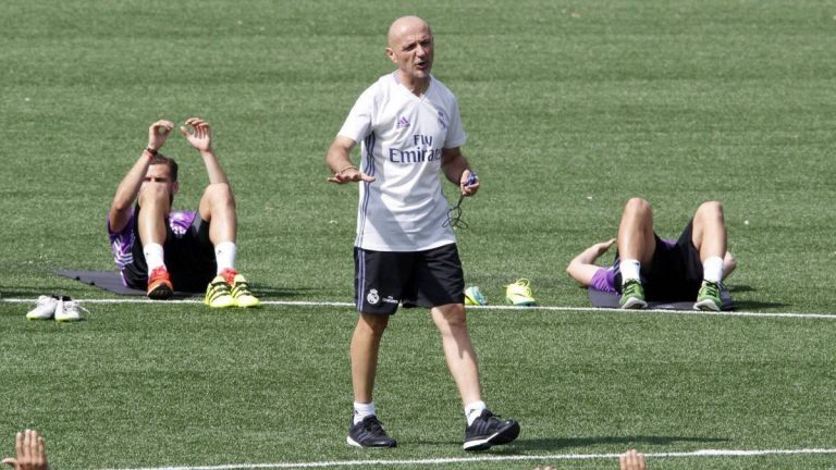 أنطونيو بينتوس يقسو على لاعبي ريال مدريد ..4 لاعبـ،ـين لم يتحملوا نظـ،ـام التدريب البدني