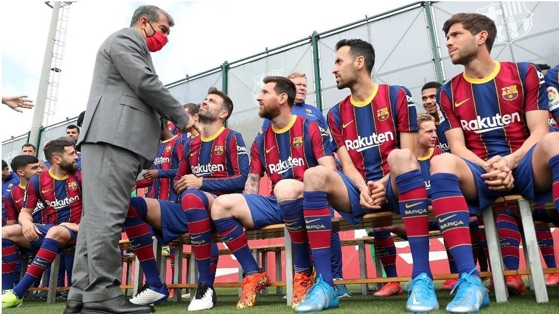 نجوم برشلونة يؤزمون الموقف على إدارة الفريق بسبب ميسي