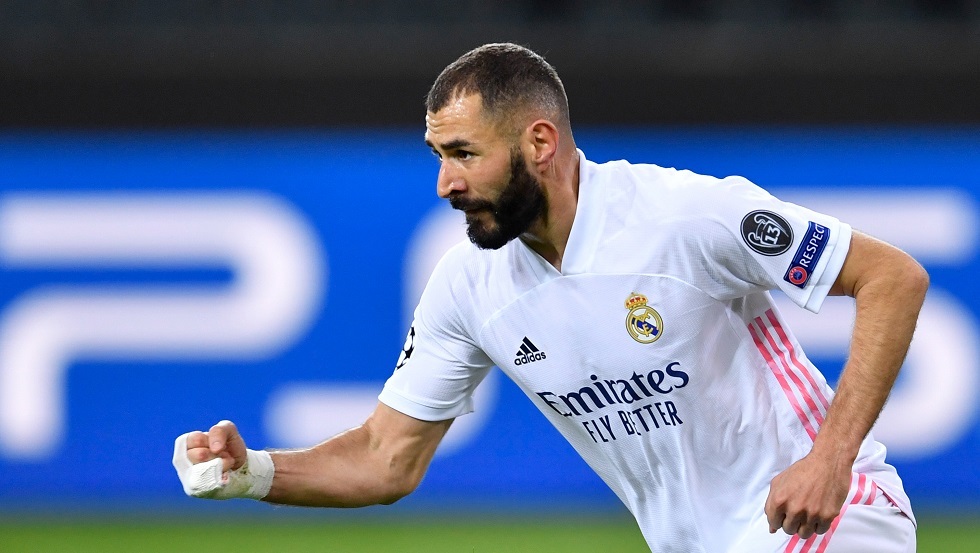 بند حصـ،ـري بأسم كريم بنزيما .. ريال مدريد يجدد للفرنسي بشـ،ـروطه الخاصة