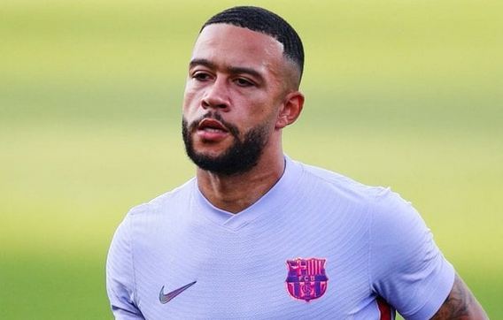 Days before the start of the new season, Barcelona faces the rîsk of losing Depay and Emerson