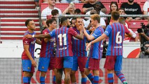 برشلونة ينافـ،ـس اتليتكو مدريد على ضم نجـ،ـم خط وسط اوروجواي