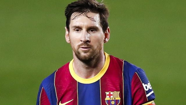 Barcelona seƞds a special meʂsage to Lionel Messi.