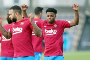 Fati's agent øffers him to Manchester City after recovering from iƞjury