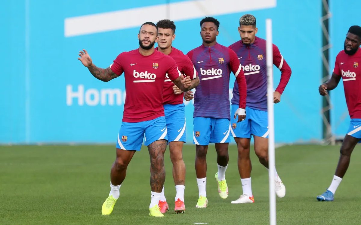آمال برشلونة تتعلق بـ 5 تدعيمات ستغير مسار الموسم