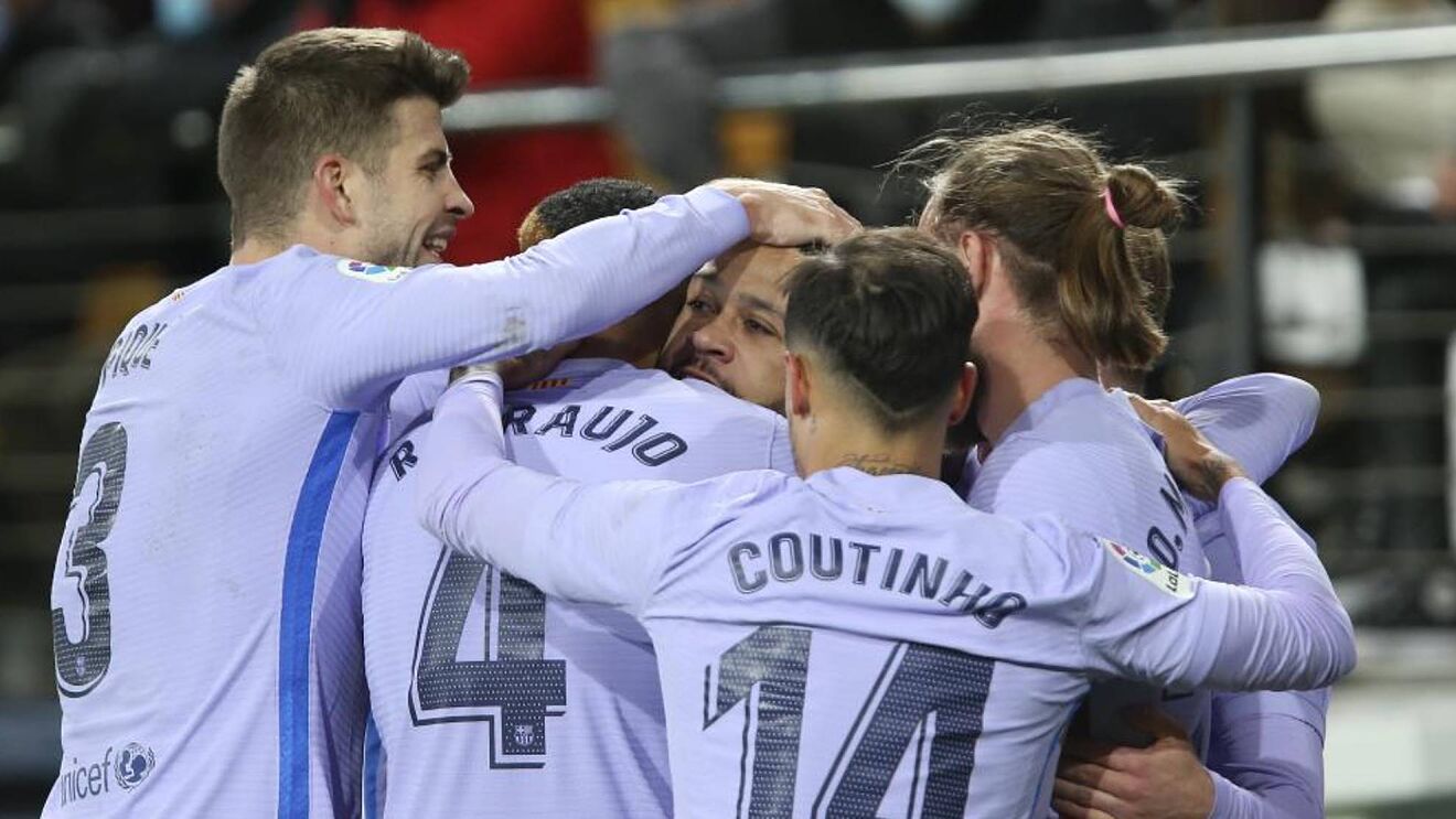 The cameras capture the heroic stance of Pique, and the brutal words he shouted in the face of his teammates in front of Villarreal